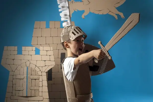 What shape has a knighthood?