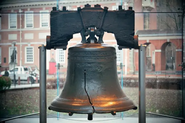What happened when Ben Franklin told a joke to the Liberty Bell?