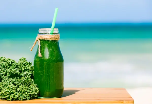 What do female veggies wear to the beach?