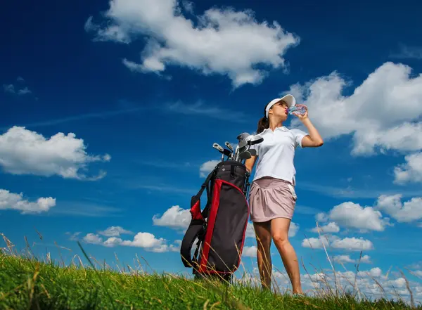 What do golfers drink on the green?