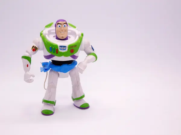 Why did Buzz Lightyear™️ go to school on the sun?